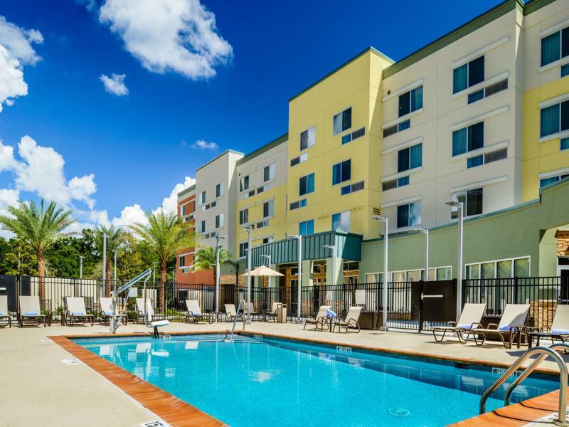 Courtyard By Marriott Lake Charles Exterior photo